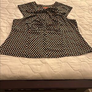 ModCloth Stylish Keyhole Heart Print Women's Top